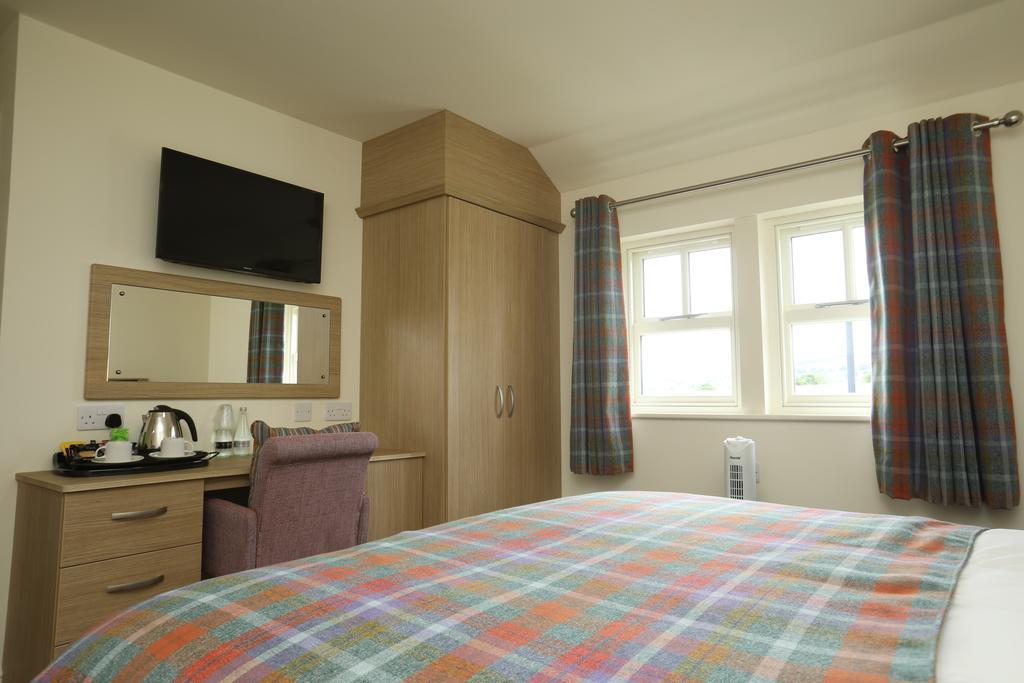 The Craven Heifer Inn Kelbrook Exteriér fotografie