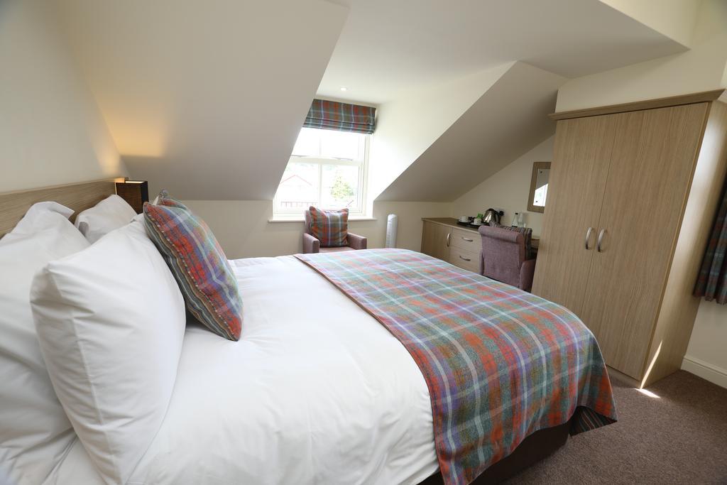The Craven Heifer Inn Kelbrook Exteriér fotografie