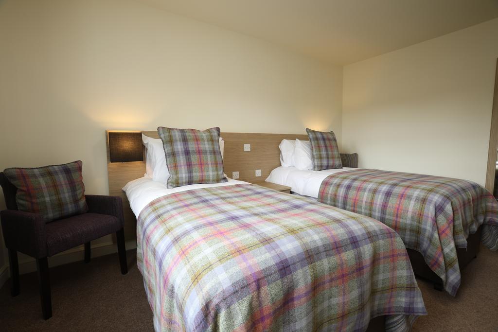 The Craven Heifer Inn Kelbrook Exteriér fotografie